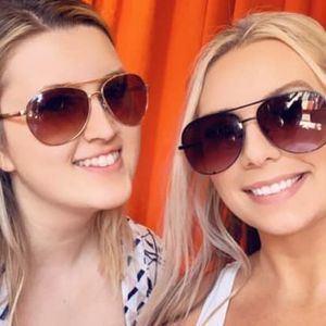 Meet your Posher, Ashley